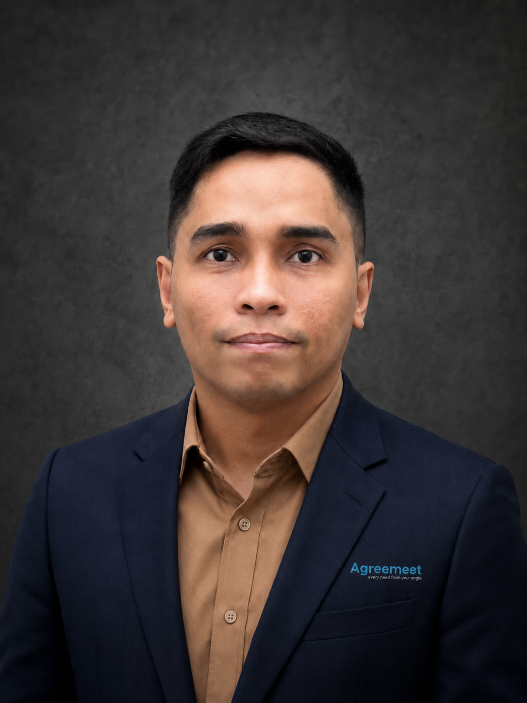 Portrait of Immanuel Andrew, Chief Product Officer of AgreeMeet